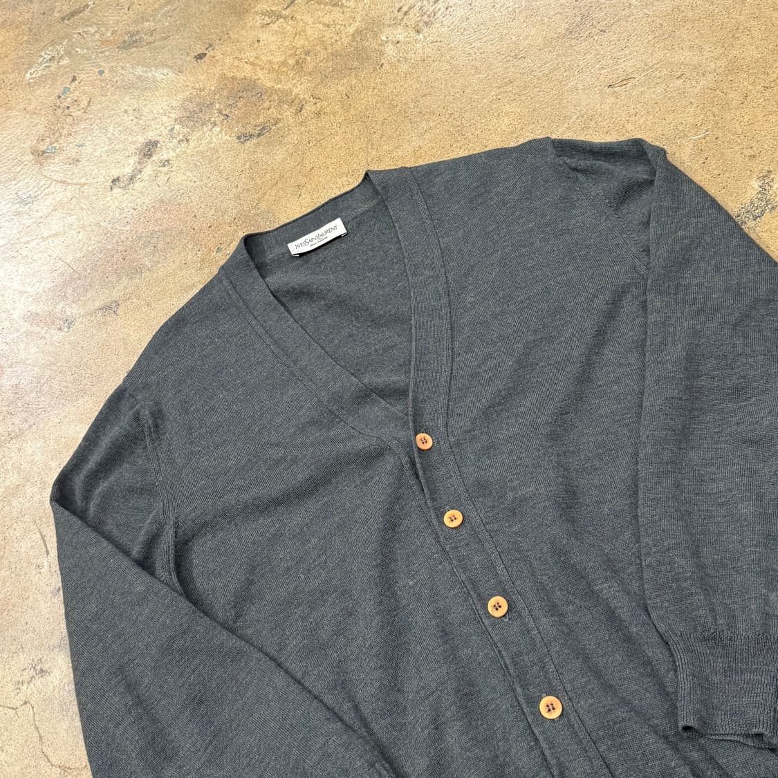 입생로랑 카키 그레이 니트 가디건  상품이미지1