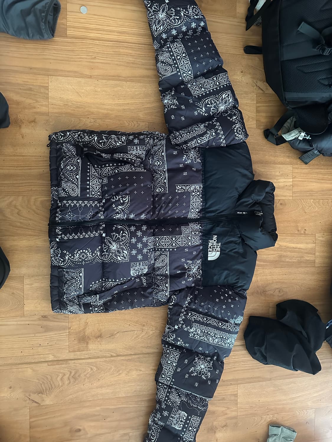 노스페이스 반다나 눕시 블랙 상품이미지1