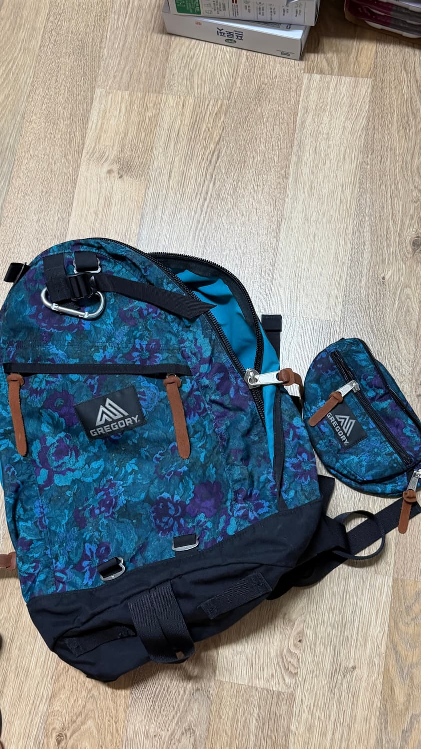 그레고리 데이팩 플라워 백팩 26L 상품이미지2