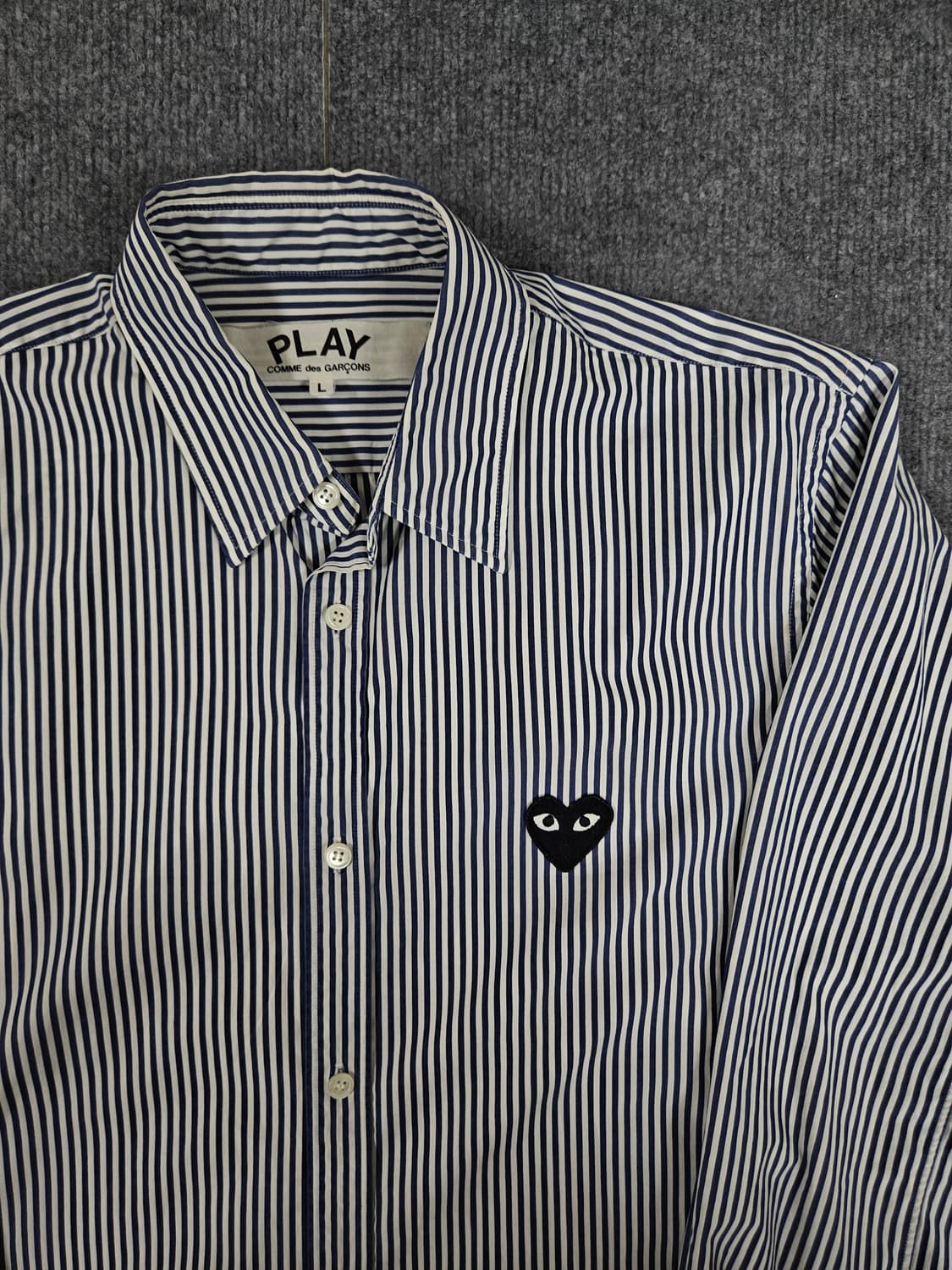 꼼데가르송 스트라이프 하트 와펜 셔츠(급처) 상품이미지2