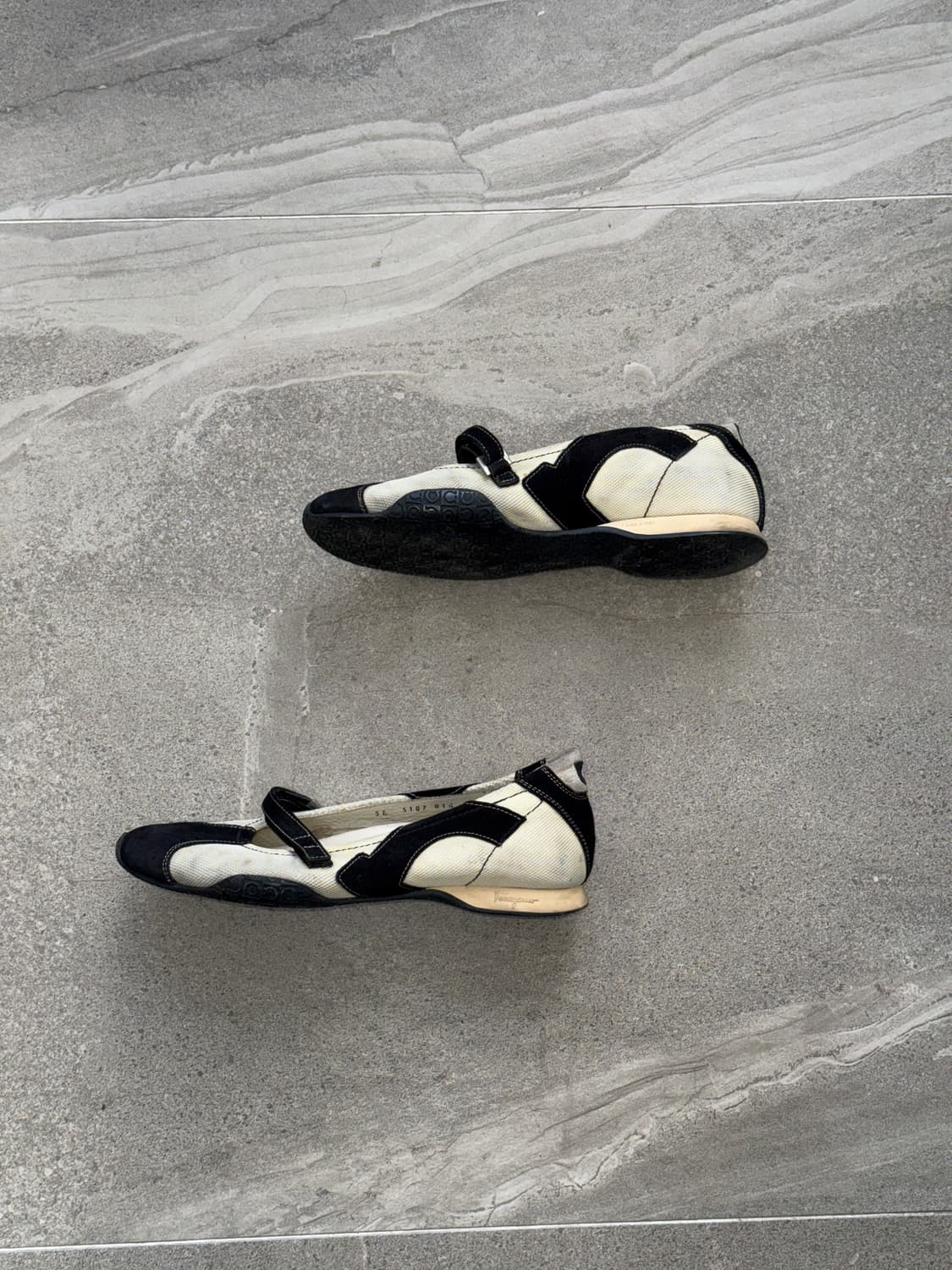 Salvatore Ferragamo mary jane flat shoes 상품이미지5