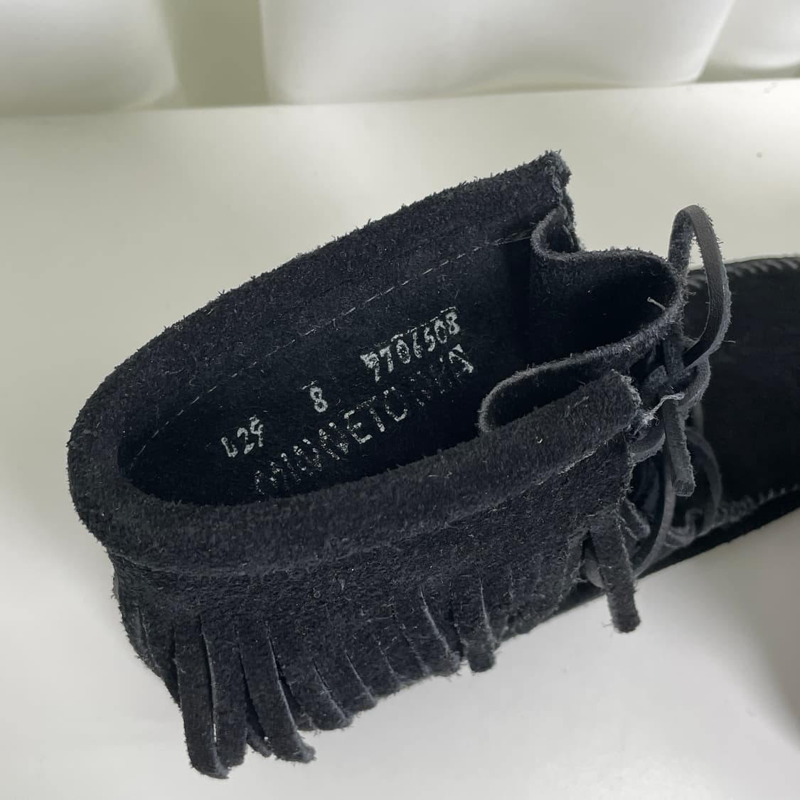 MINETONKA 미네통카 스웨이드 프린지 모카신 상품이미지5