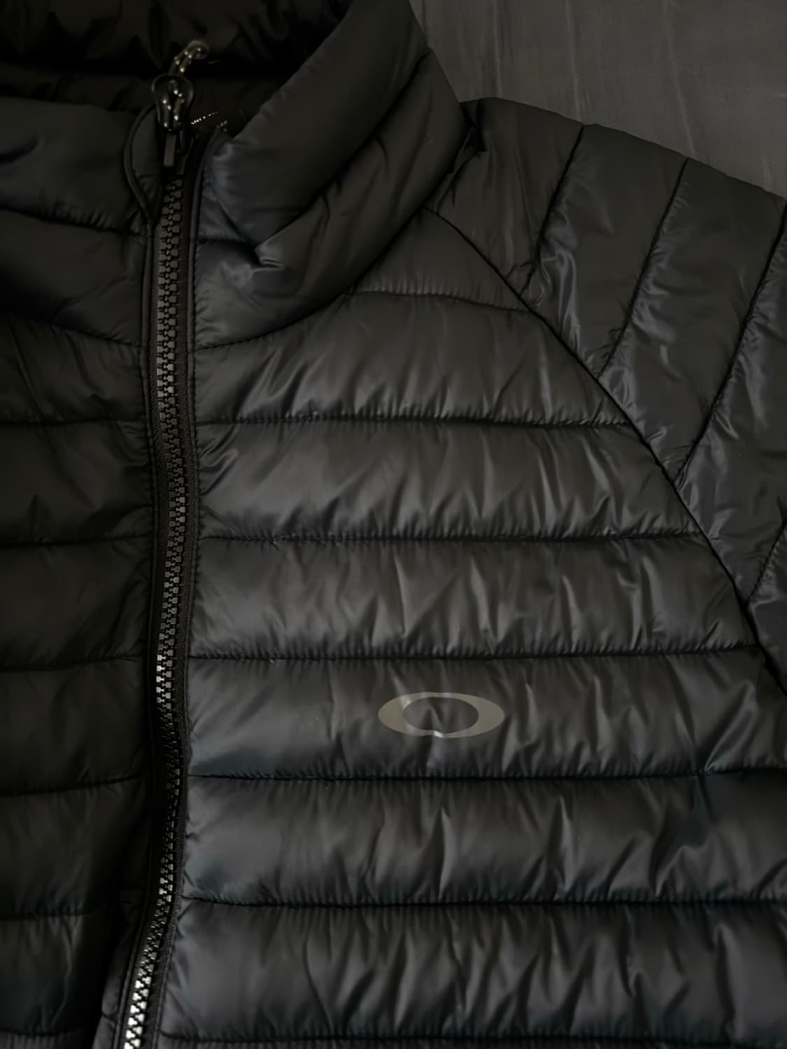 오클리 경량패딩 xl 상품이미지3