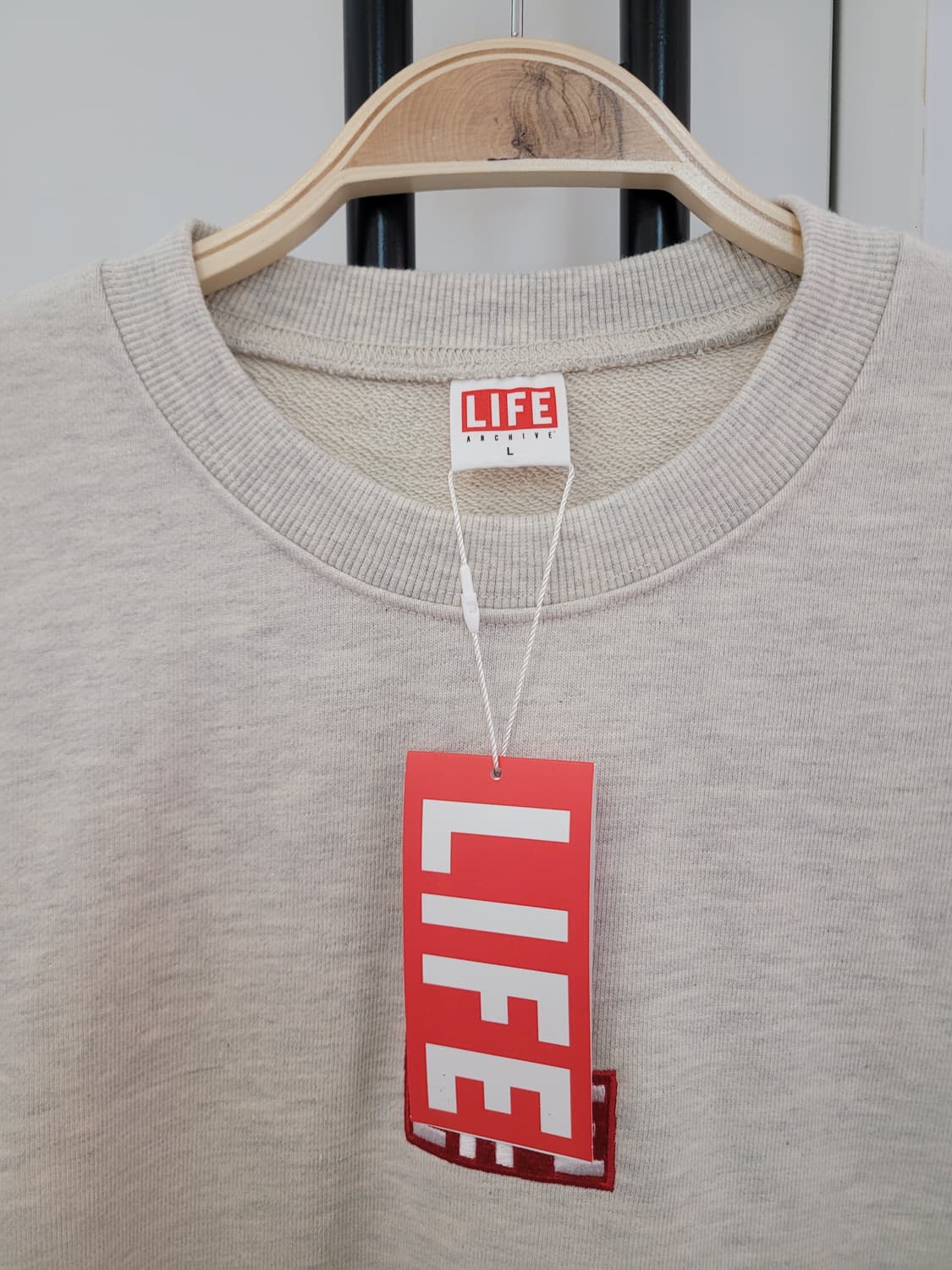 라이프아카이브 로고 자수 맨투맨 스웨트셔츠  L사이즈 택달린새제품 상품이미지2