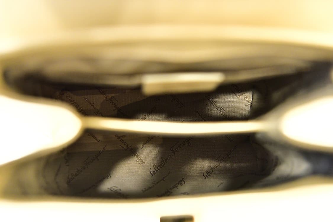 페라가모 빈티지 간치니 켈리백(정품) 상품이미지9