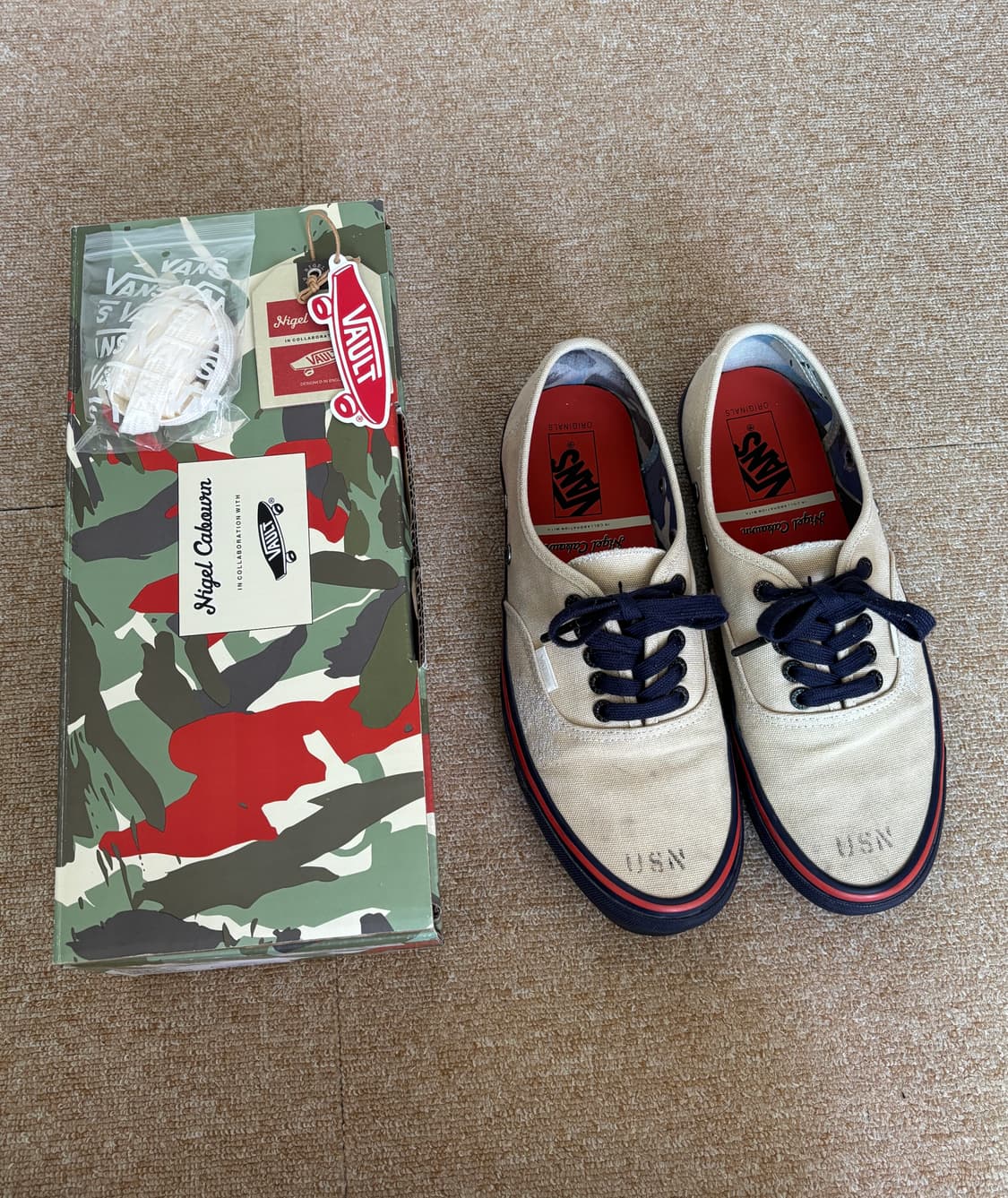 (285) 반스 볼트 x 나이젤카본 OG 어센틱 LX 원 화이트 네이비 상품이미지2