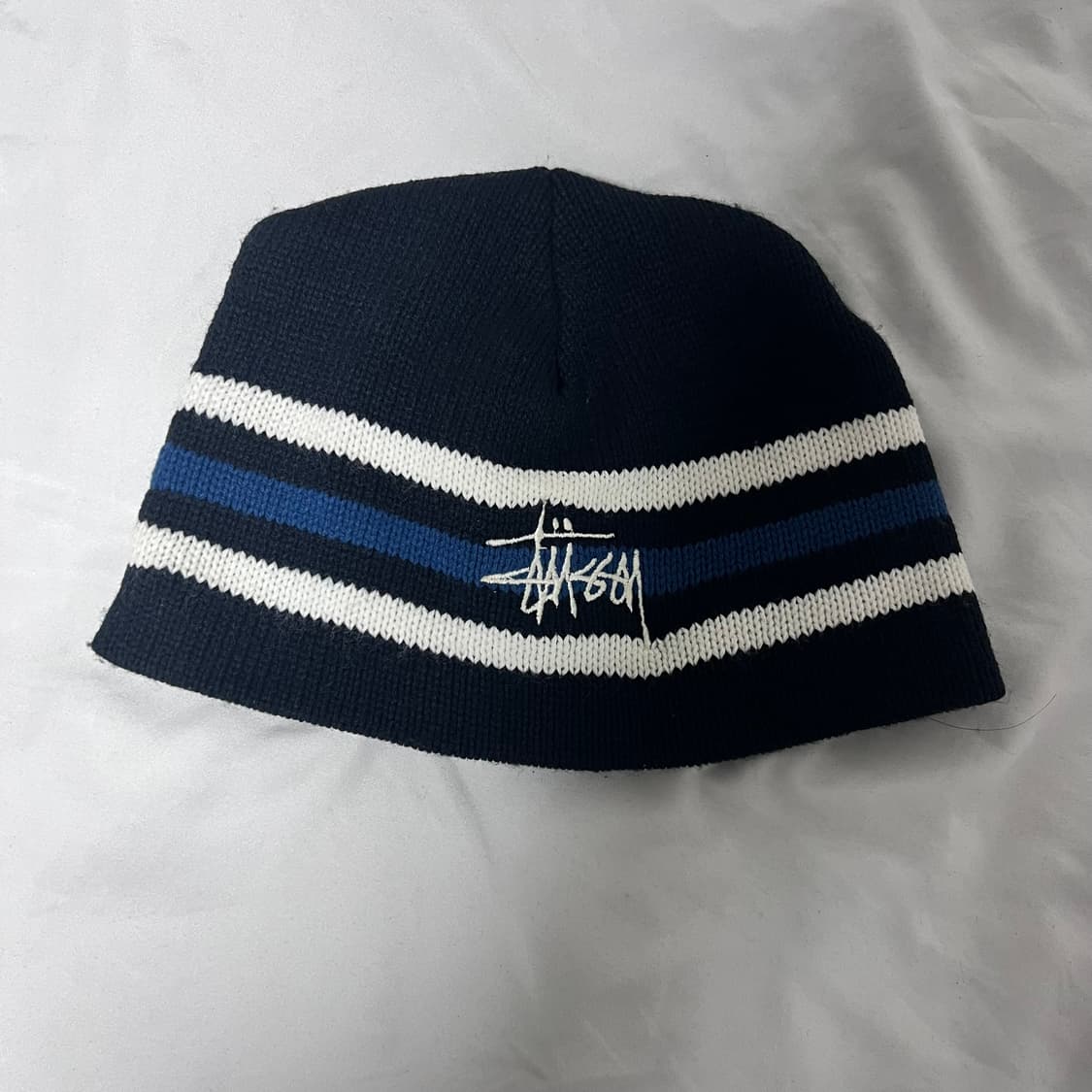 스투시 스트라이프 로고 비니 상품이미지1