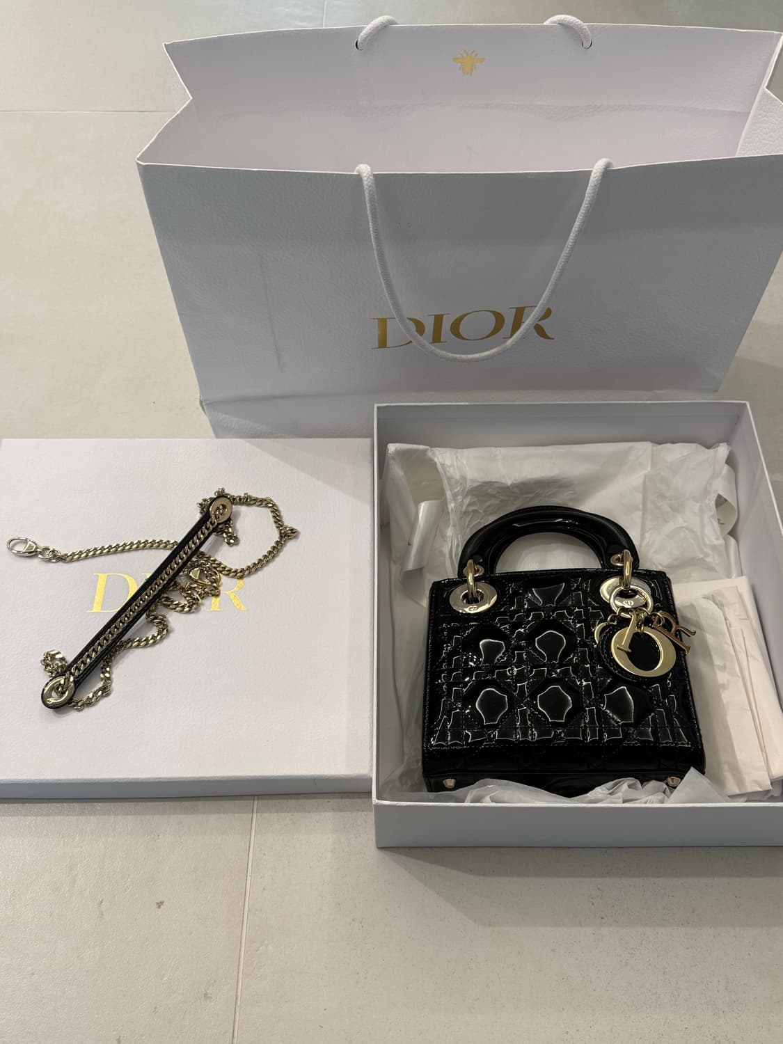 디올 레이디백 미니 페이턴트 상품이미지1