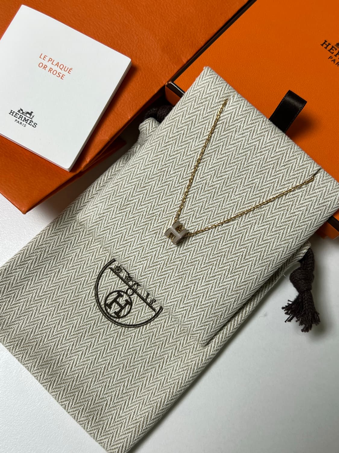 [정품] 에르메스 팝아슈 미니 목걸이 로즈골드&마롱글라쎄 상품이미지3
