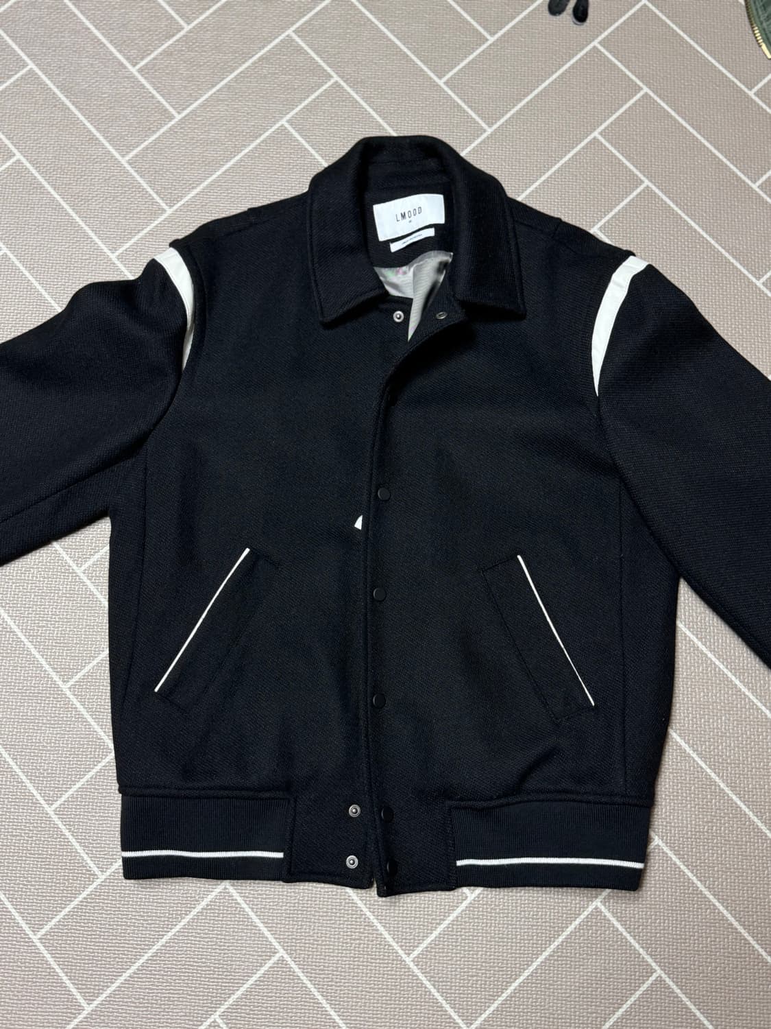 엘무드(LMOOD) 바시티 자켓 상품이미지1