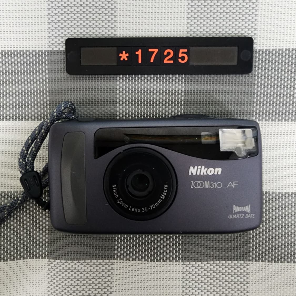 니콘 줌 310 AF 파노라마 블랙바디 필름카메라 상품이미지1