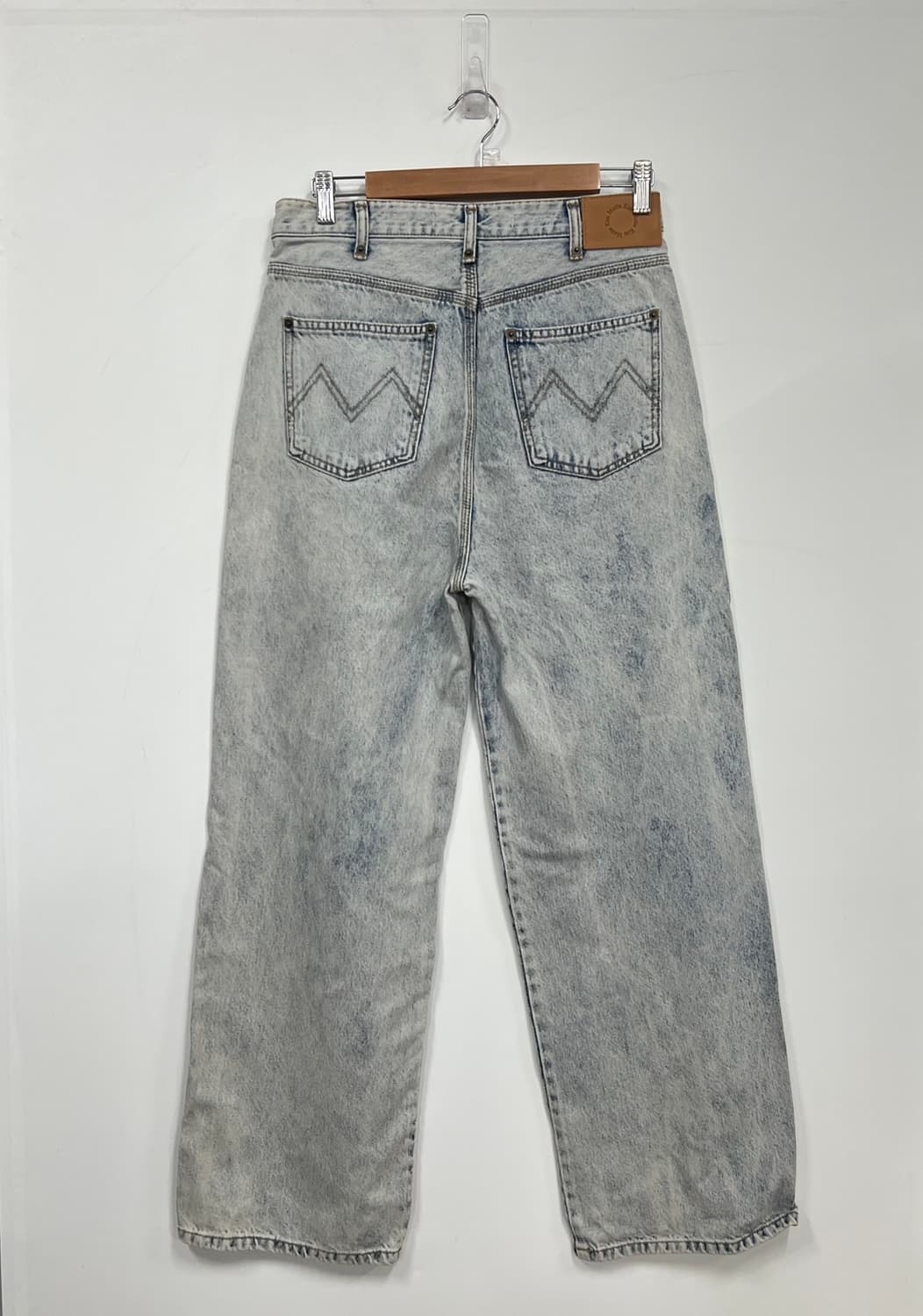 마뗑킴 아이스 워싱 와이드핏 데님 팬츠  상품이미지8