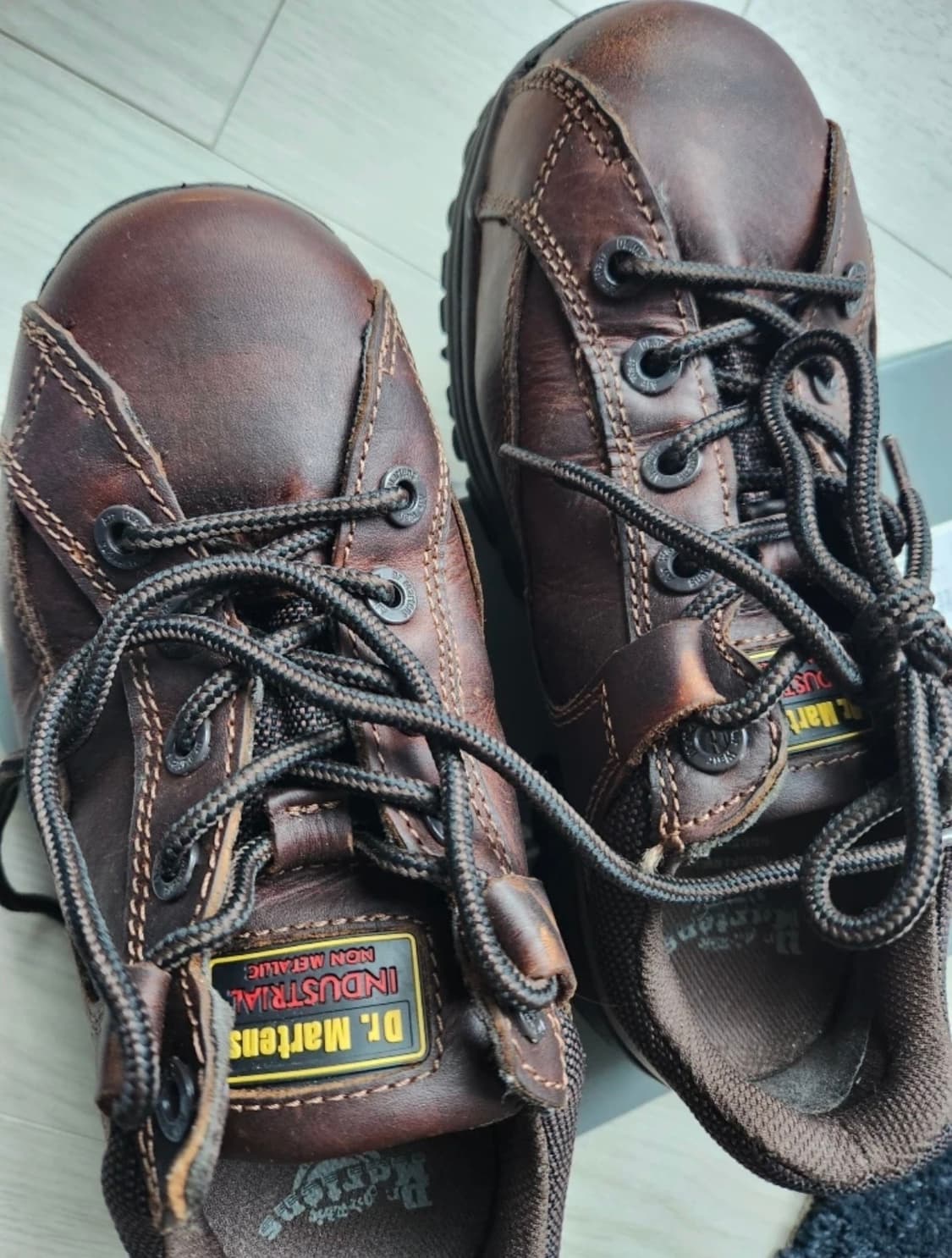 닥터마틴 레드브라운 워크슈즈 상품이미지2