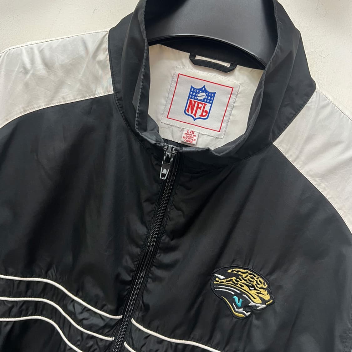 00s NFL 엔에프엘 잭슨빌 재규어스 바람막이 L 상품이미지3
