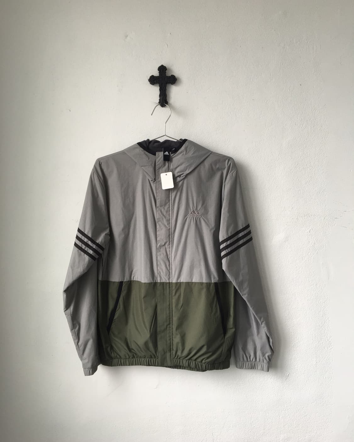 Adidas windbreaker 상품이미지2