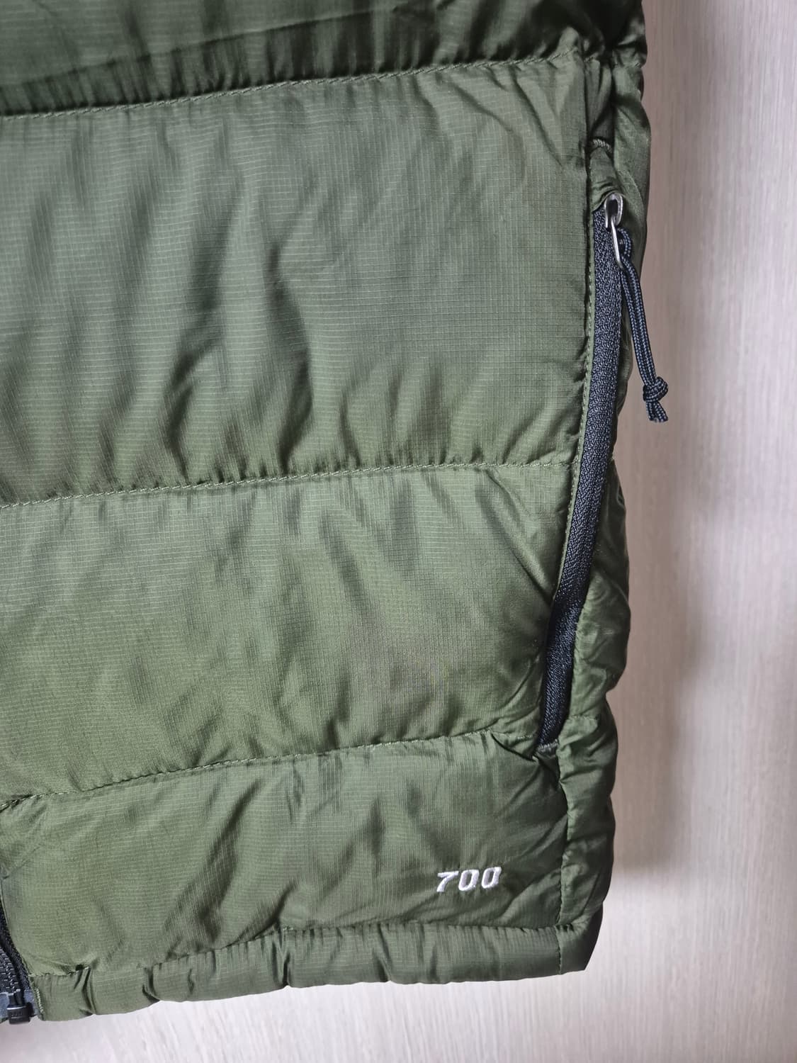 (정품) 노스페이스 구스다운 700 눕시 베스트 M 상품이미지4
