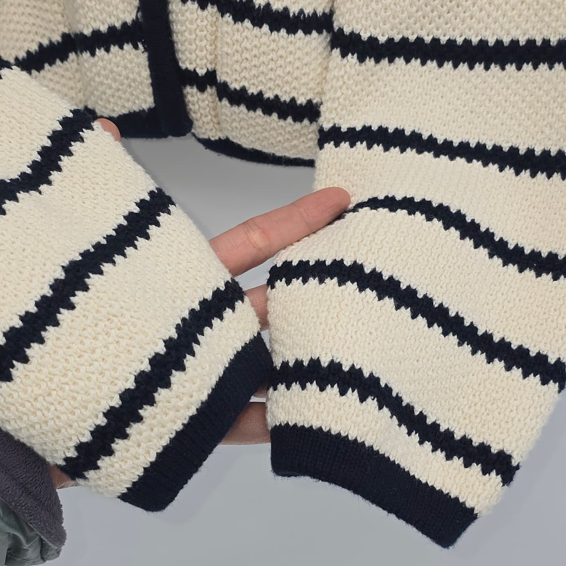 WHO.A.U 스트라이프 가디건 상품이미지4