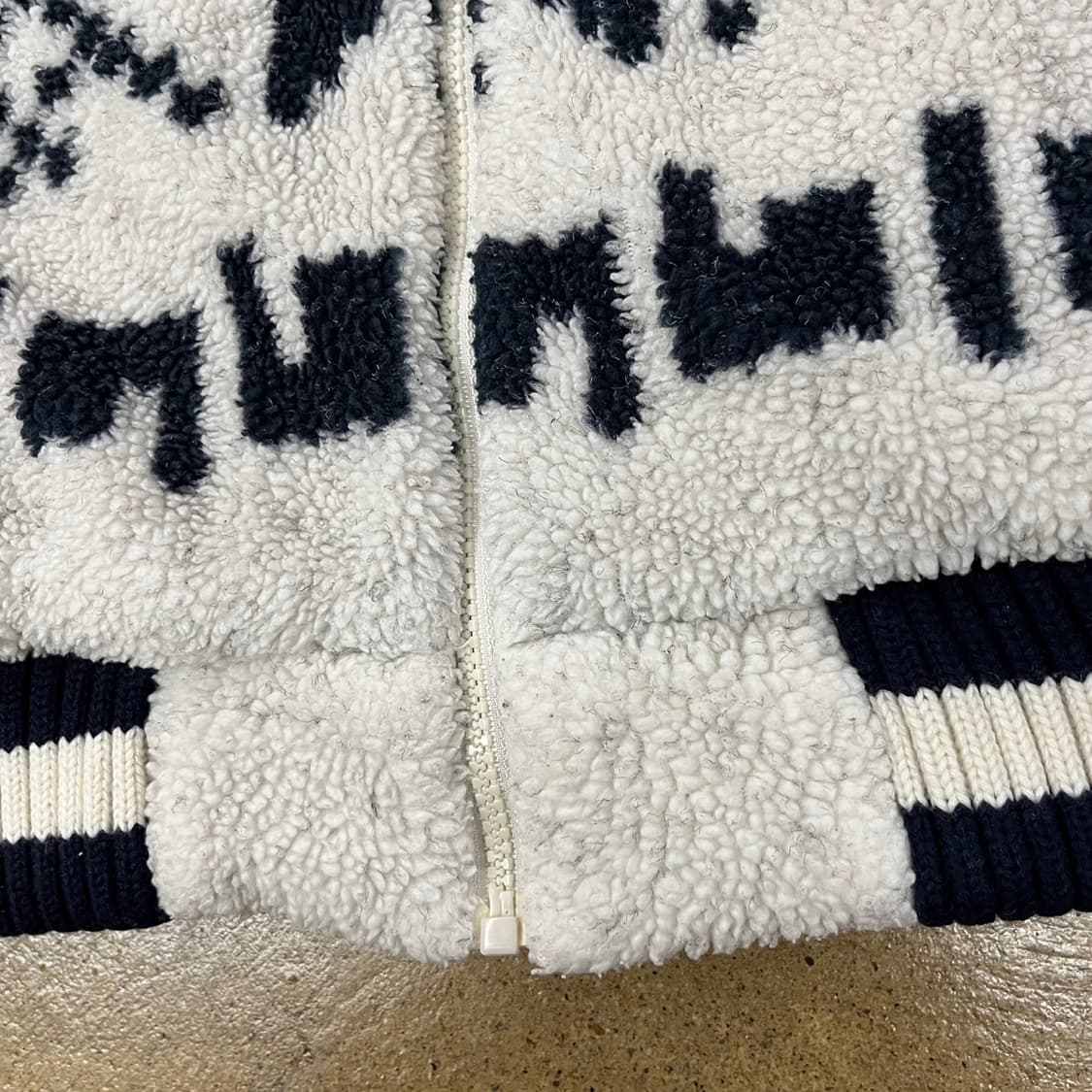 엠엘비 쿠앤크 흰검 화이트 블랙 양털 후리스 후드집업  상품이미지6