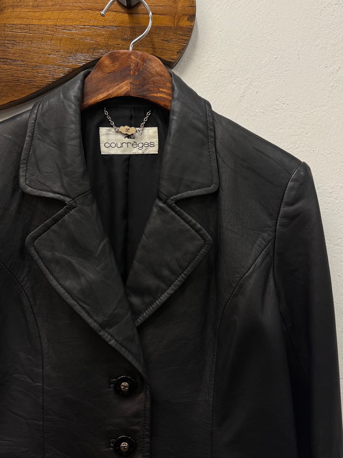 55) Courrèges Lambskin Leather Button-Up 상품이미지4