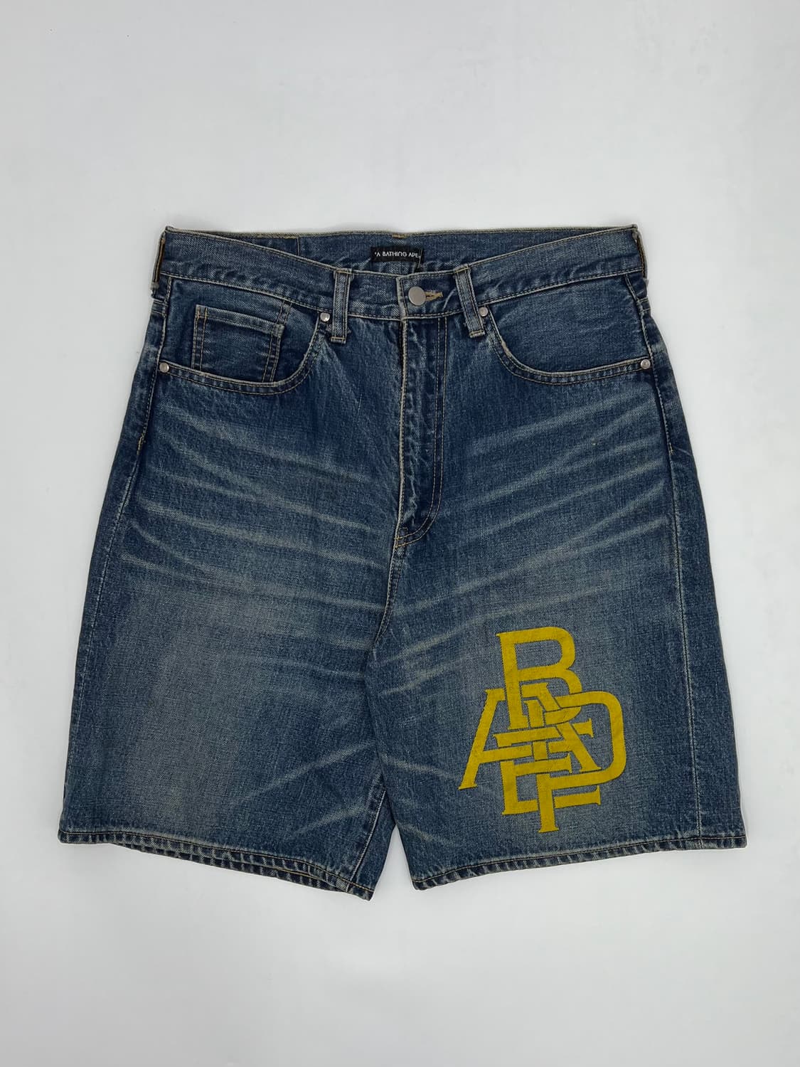 베이프 og 로고 데님숏츠 상품이미지1