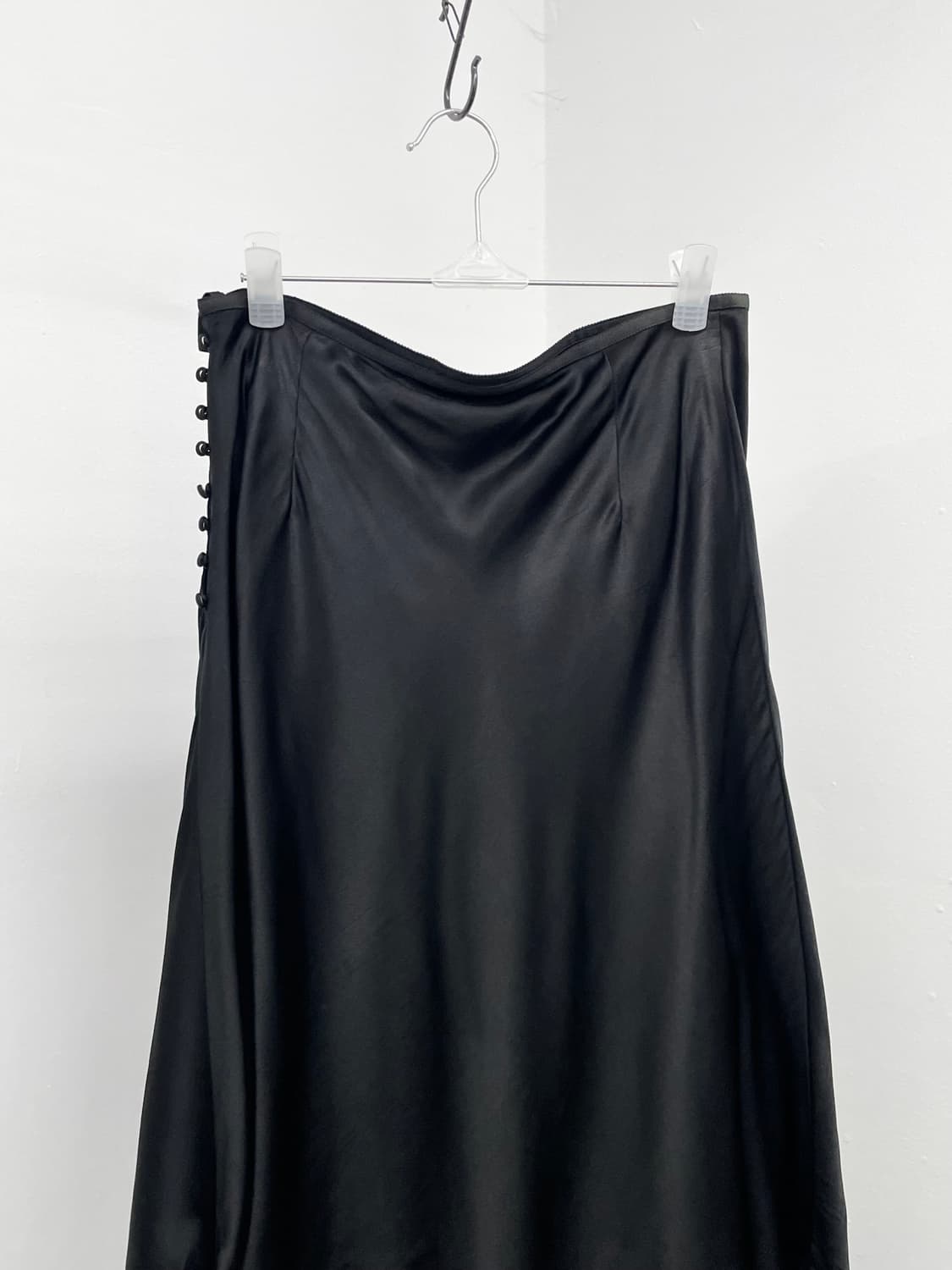 블랙 레이스 새틴 버튼 스커트 상품이미지5