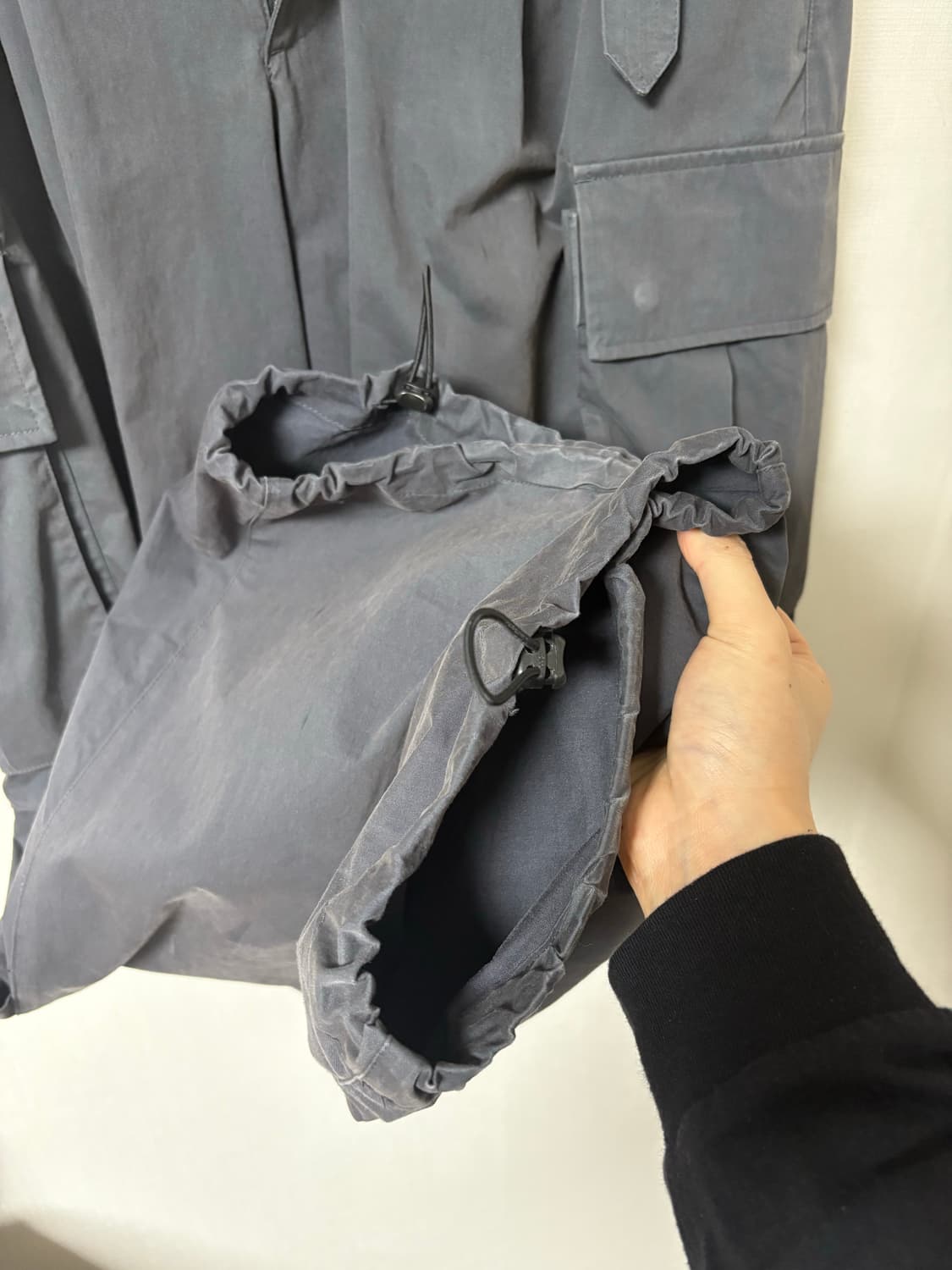 어나더오피스 23ss 파라슈트 팬츠 차콜그레이 3 상품이미지3