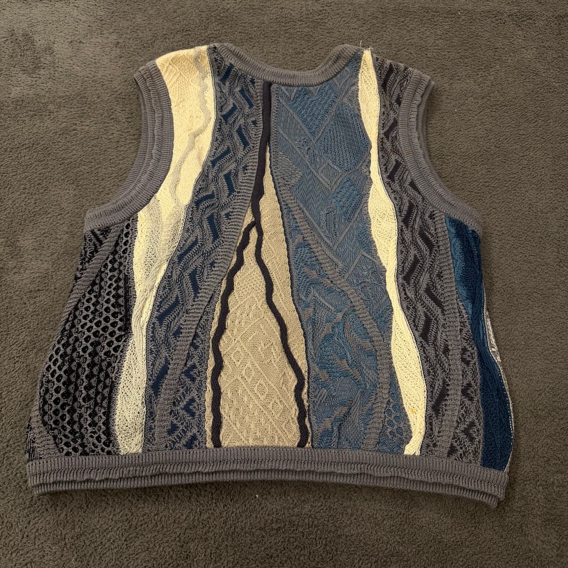 [ 정품/L ] 쿠지 빈티지 케이블 니트 조끼 베스트 가디건 상품이미지3