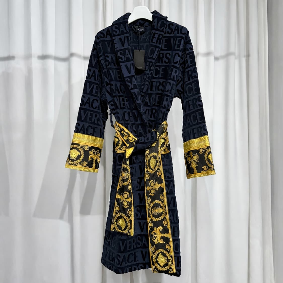 [정품][새상품급] 베르사체 바로코 로브 컬렉션바스 로브 가운 블랙 상품이미지1