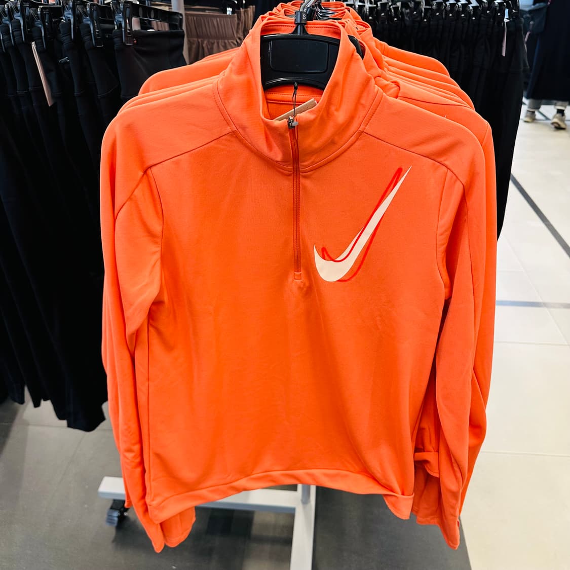 나이키 여성 러닝 하프집업 미드레이어 긴팔티 HJ2226-814 상품이미지1