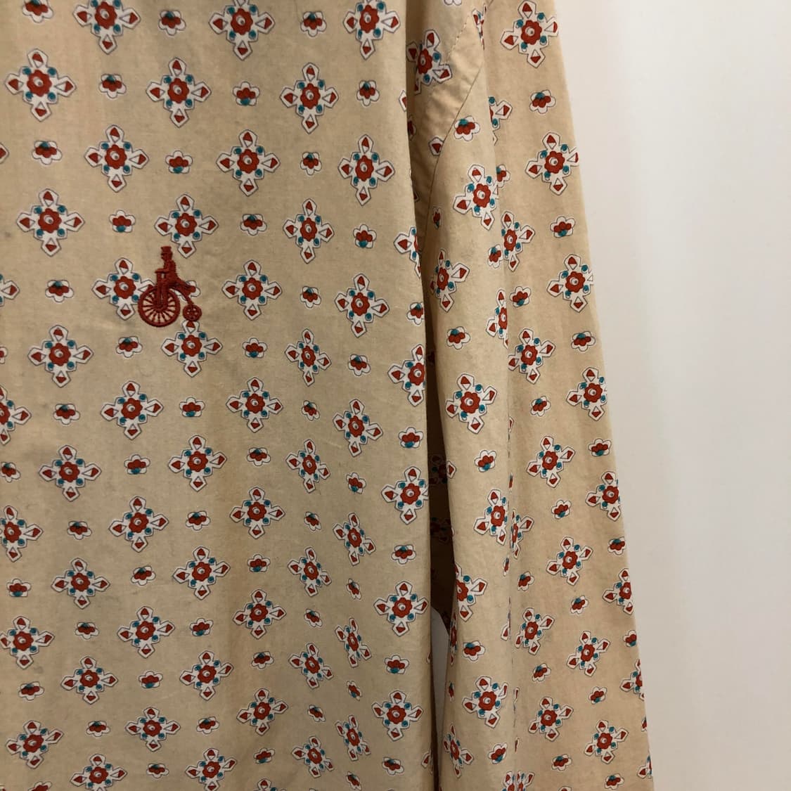 빈폴 자수로고 패턴셔츠 105 사이즈 상품이미지2