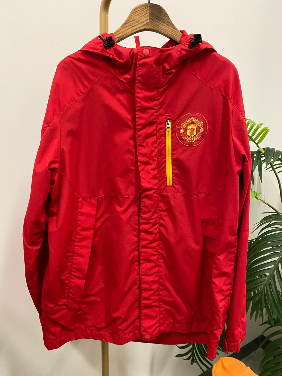 맨유 공식 윈드스토퍼 상품이미지1