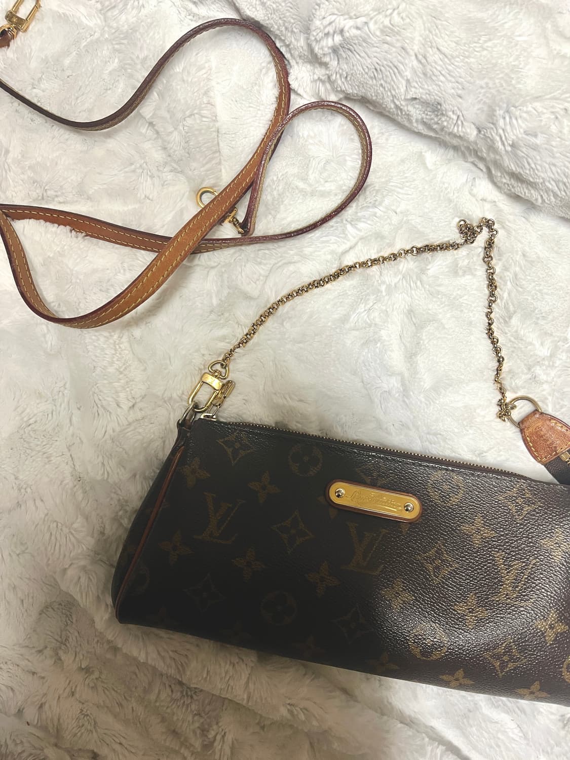 루이비통 모노그램 에바클러치  상품이미지4