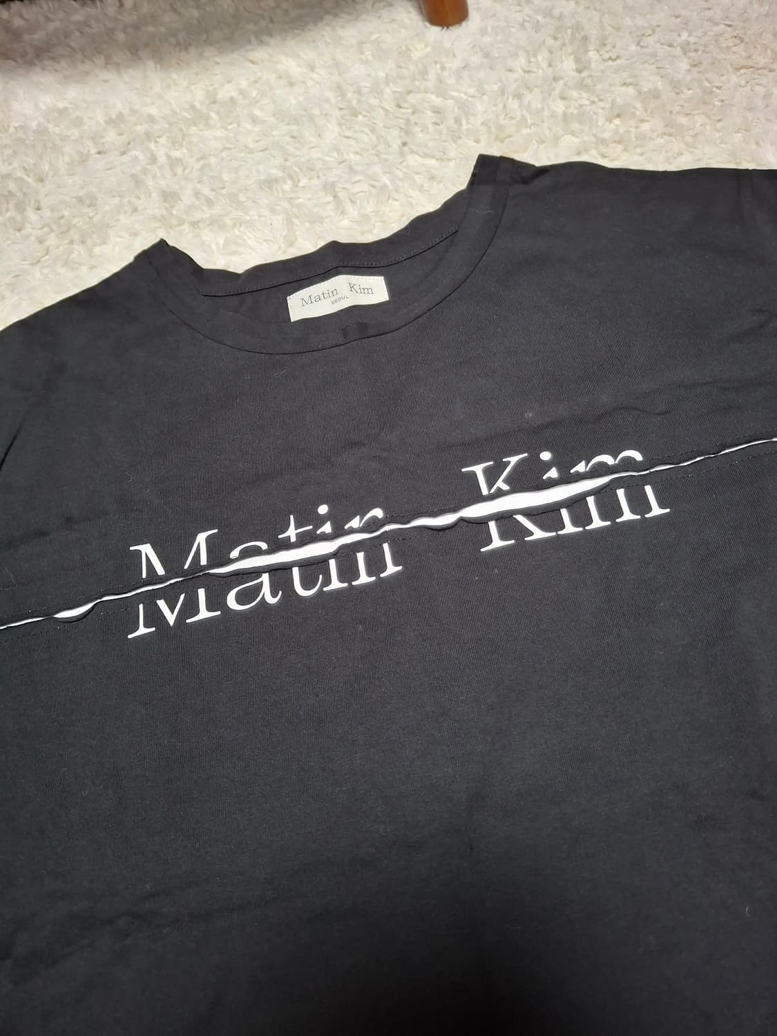 (마지막특가) 마뗑킴 블랙 로고 반팔티 새상푼 상품이미지3