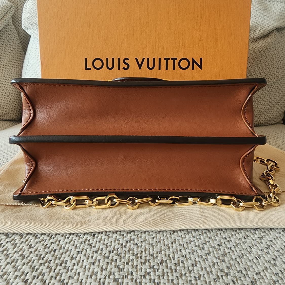 상태최상 루이비통 도핀 MM 모노그램 리버스 캔버스 숄더 크로스백 상품이미지6