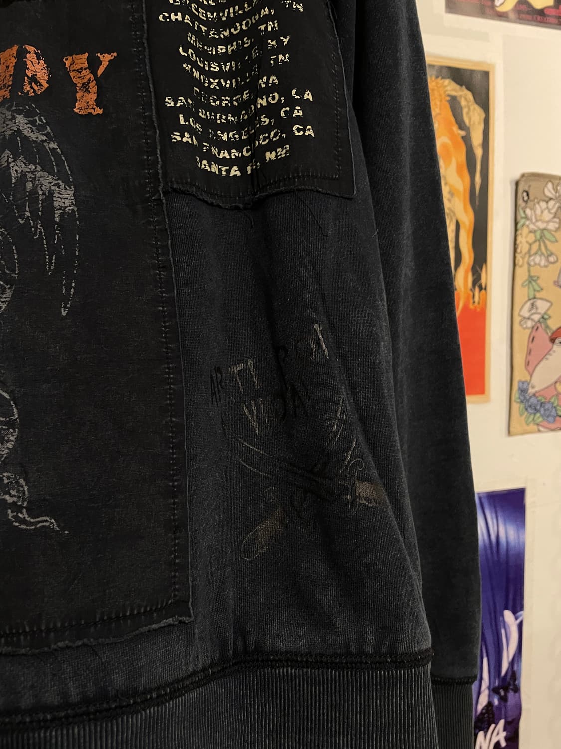 ed hardy 71 월드투어 스터드 패치워크 워싱 네이비 후드집업 상품이미지7