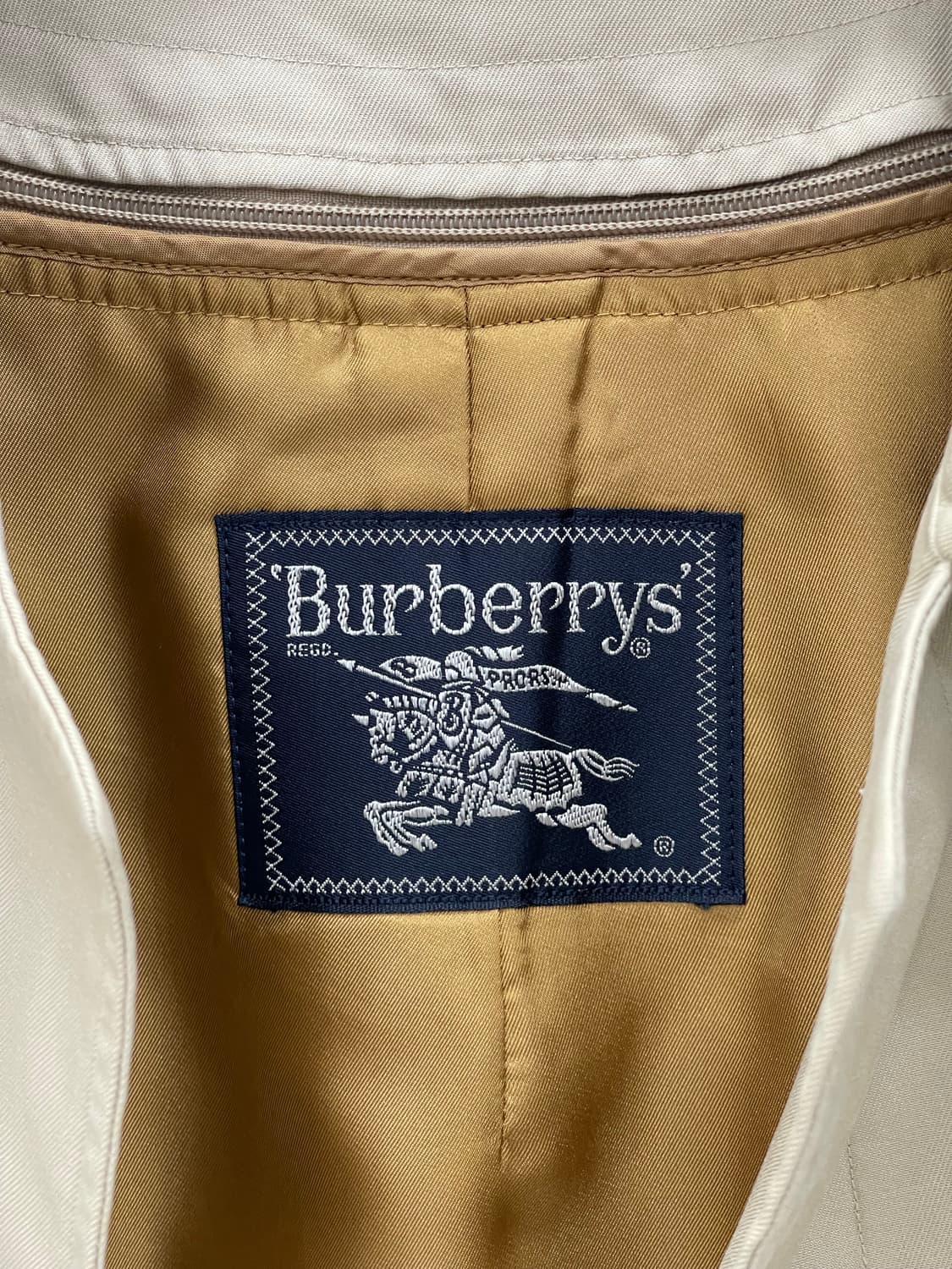 버버리 남성 싱글 트렌치(+내피) 상품이미지8