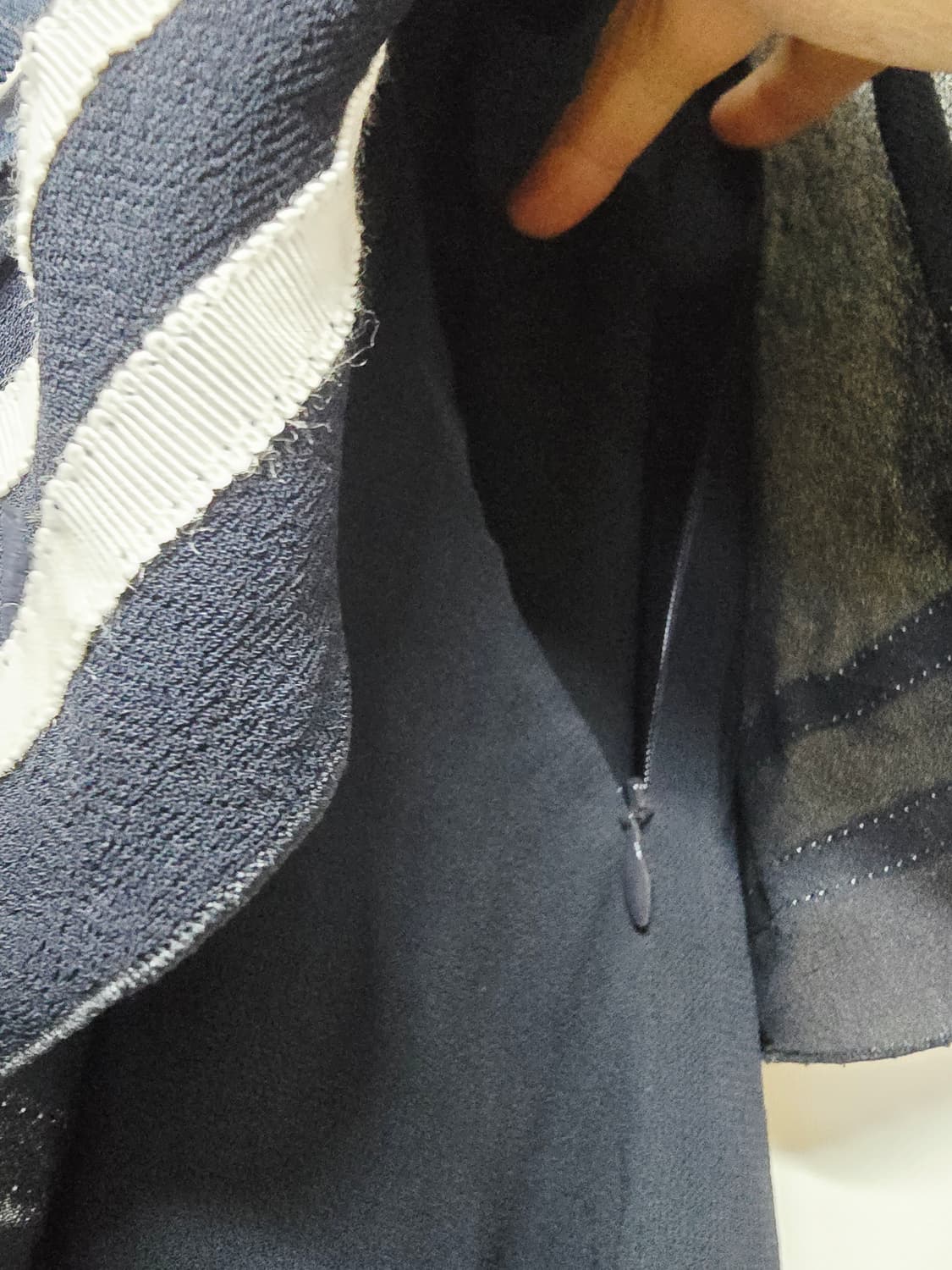 럭키슈에뜨 오프숄더 블라우스 스트라이프 상품이미지6