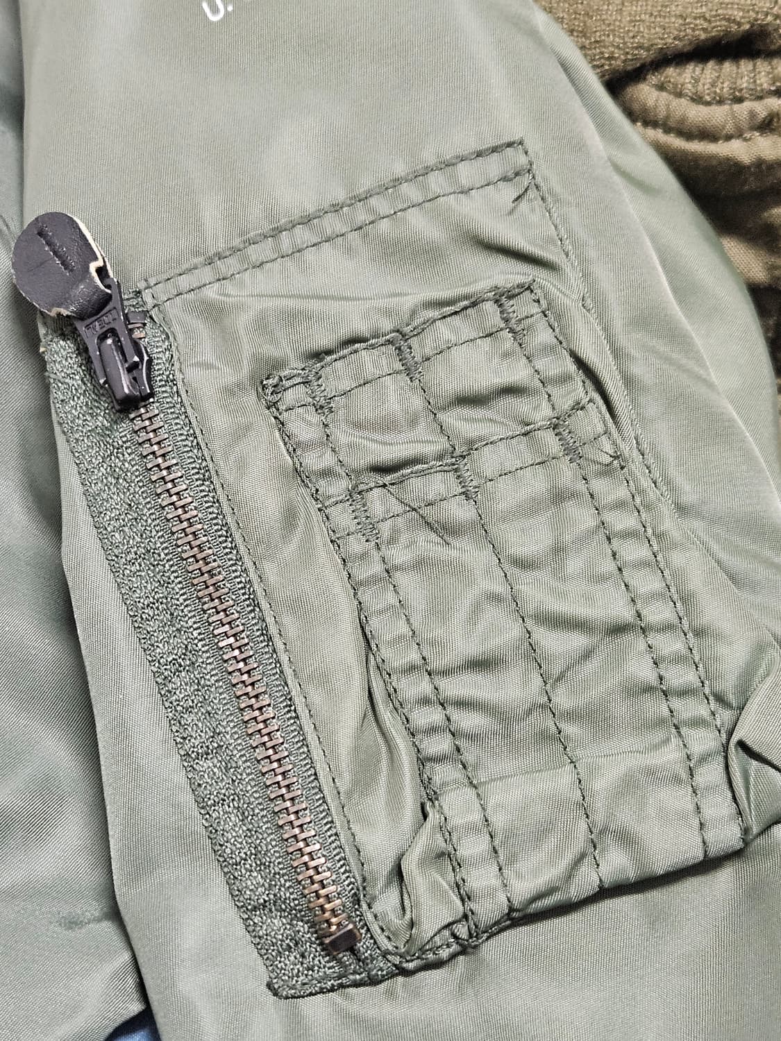 U.S AIR FORCE TYPE L-2B 복각 봄버자켓 m사이즈 상품이미지5