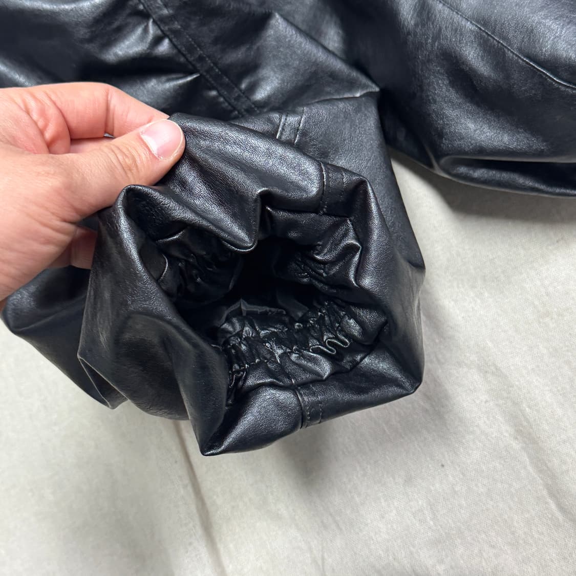 발렌맛 셔링 투웨이 레더 후드 자켓 105 상품이미지4