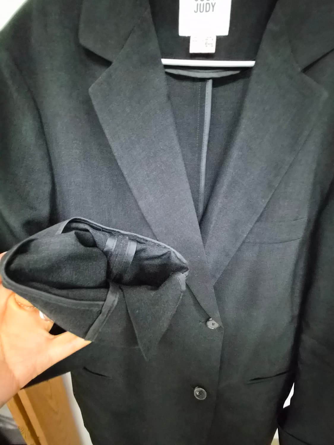 쥬시쥬디 얄상 박시 블랙자켓 상품이미지3