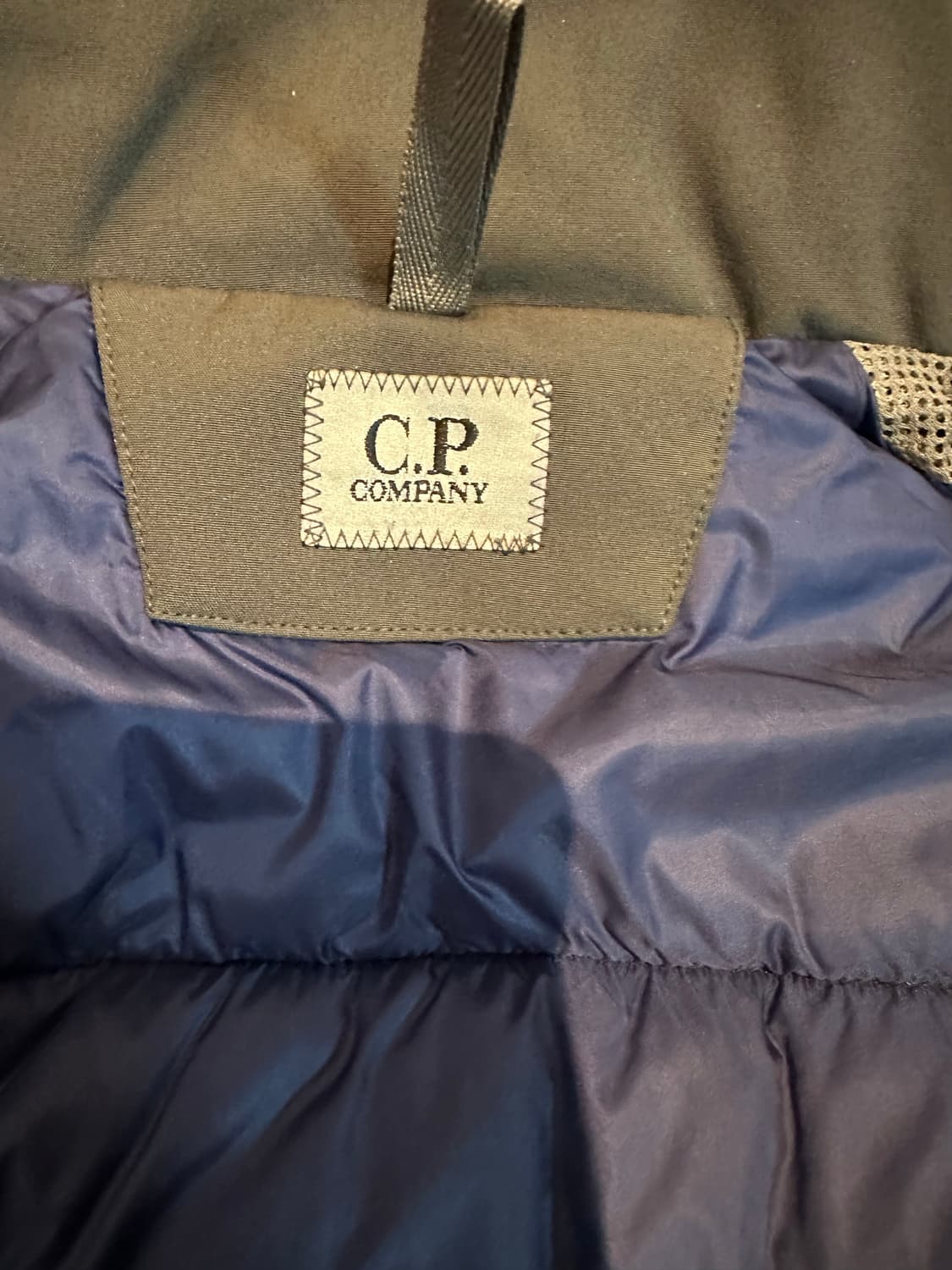 C.P. Company 고글 쉘 경량 패딩 상품이미지4