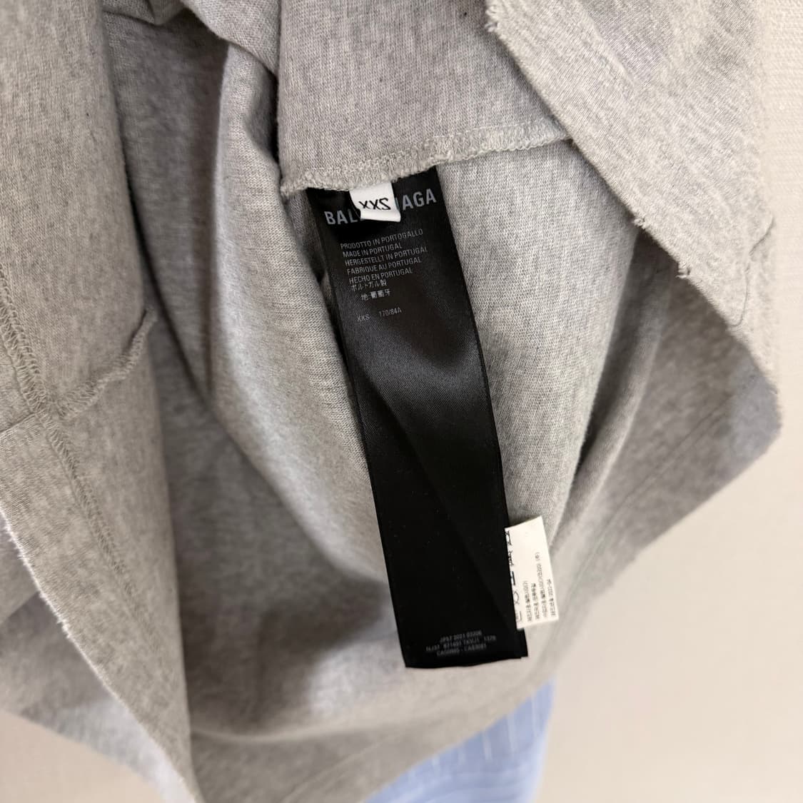 [XXS] 발렌시아가 남성 그레이 웨이브 로고 레이어드 긴팔 티셔츠 상품이미지3