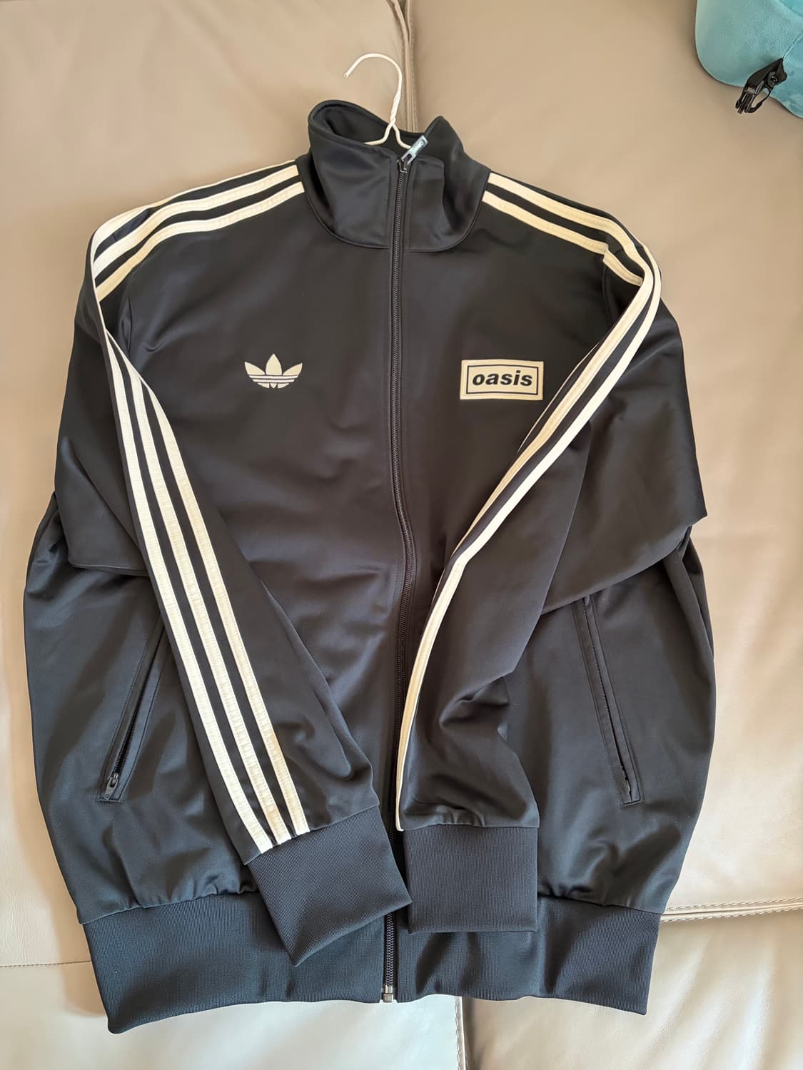 아디다스 오아시스 트랙탑 블랙 L사이즈 (UK) 상품이미지1