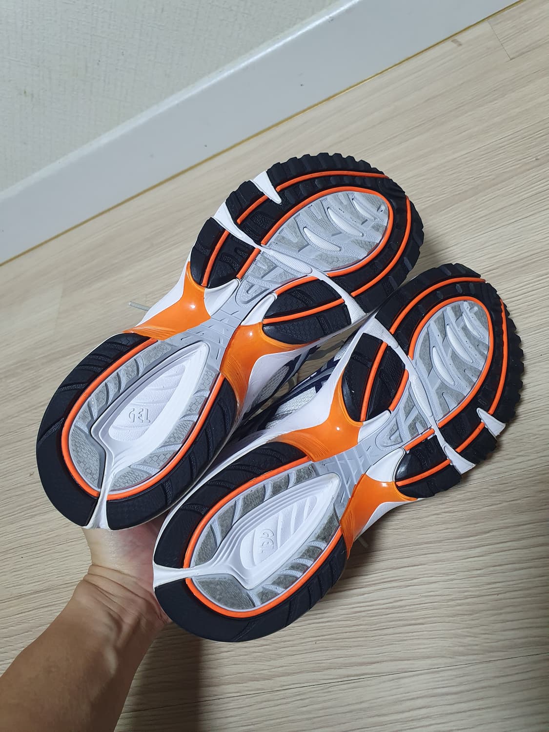 아식스 1090 운동화 255 상품이미지7