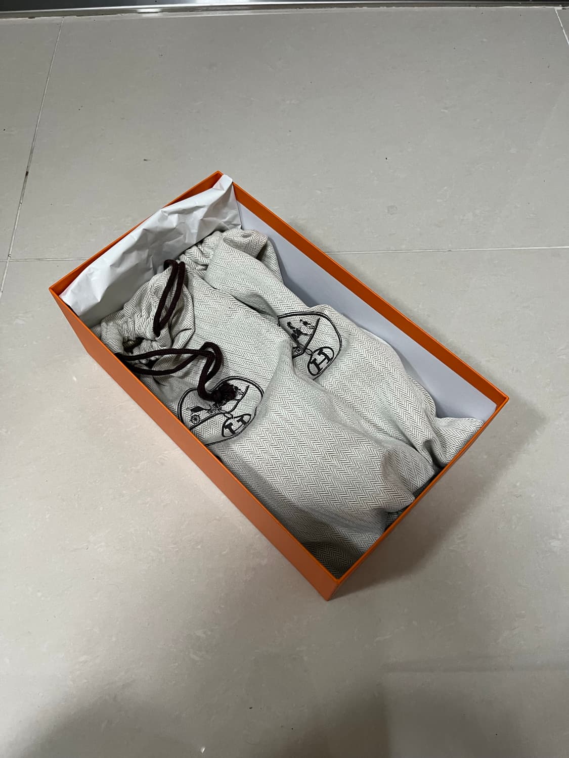 에르메스 오란 슬리퍼 골드 탄 브라운색 상품이미지4
