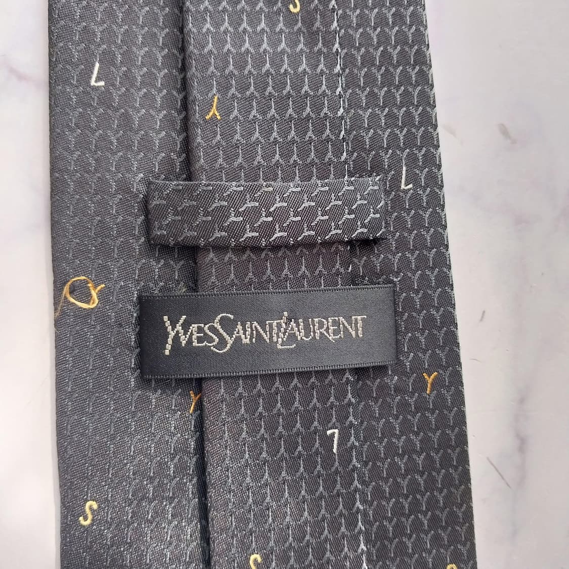 입생로랑 넥타이 블랙 이니셜 패턴 9.7cm A+등급 K2147 상품이미지9