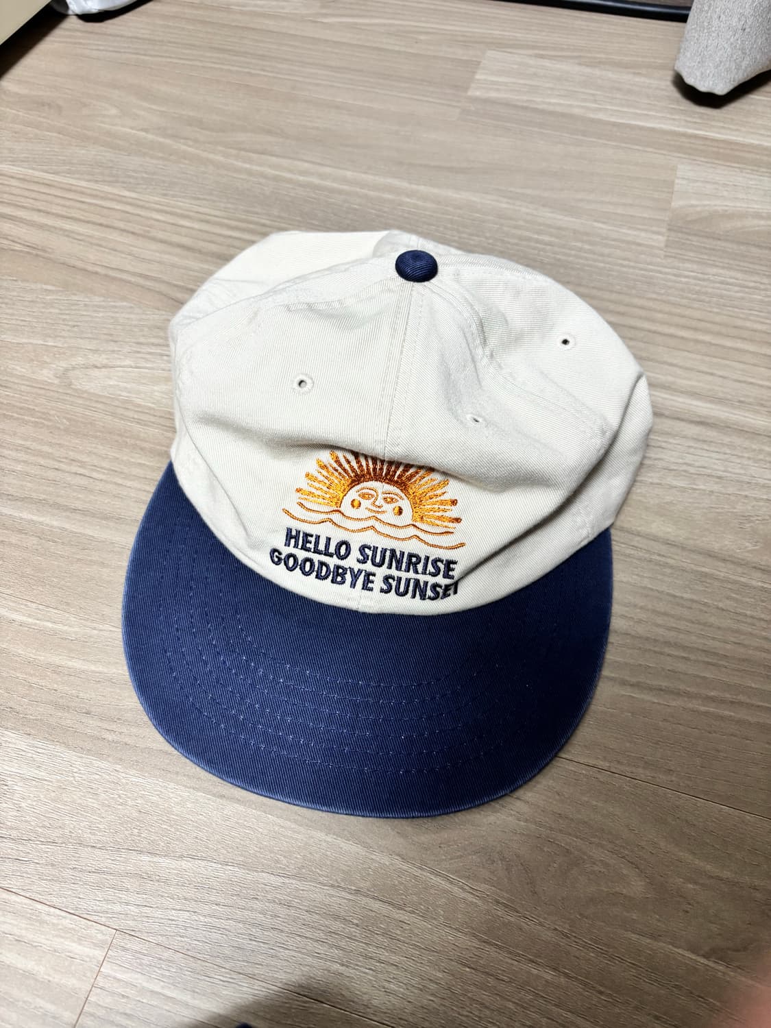 헬로선라이즈 볼캡 상품이미지1