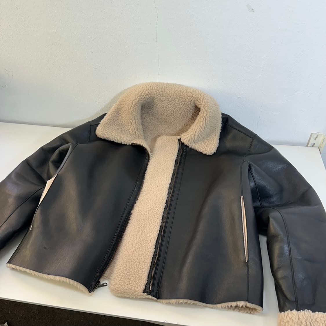 우먼FREE 파사드패턴 램스울 리버시블 숏 후리스 무스탕 상품이미지7