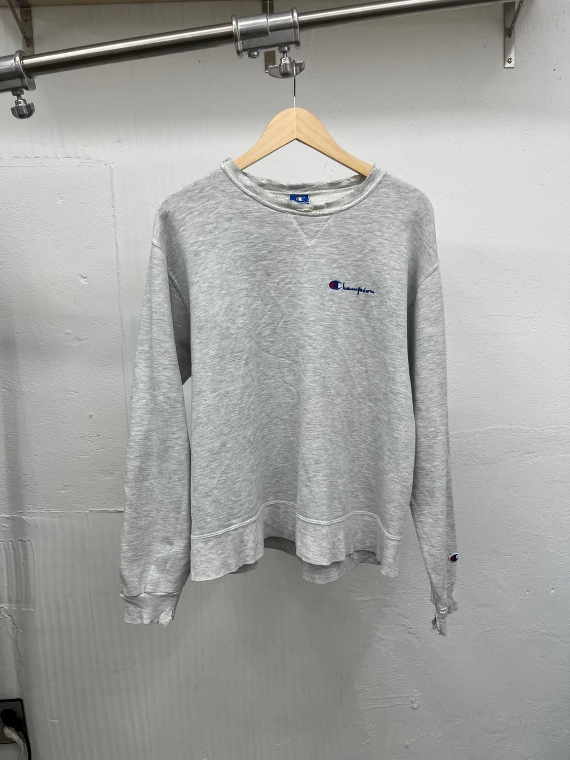 L) 90's USA MADE CHAMPION V-GUESST 맨투맨 상품이미지4