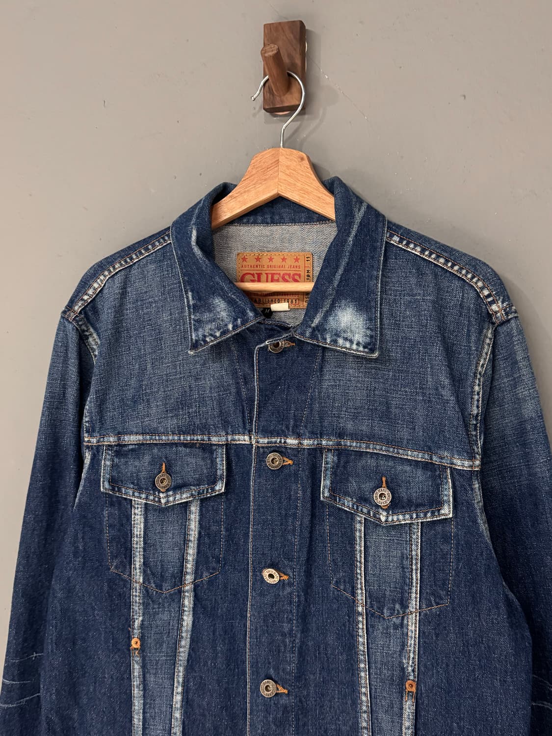 게스 USA 워시드 데님 트러커자켓  상품이미지2